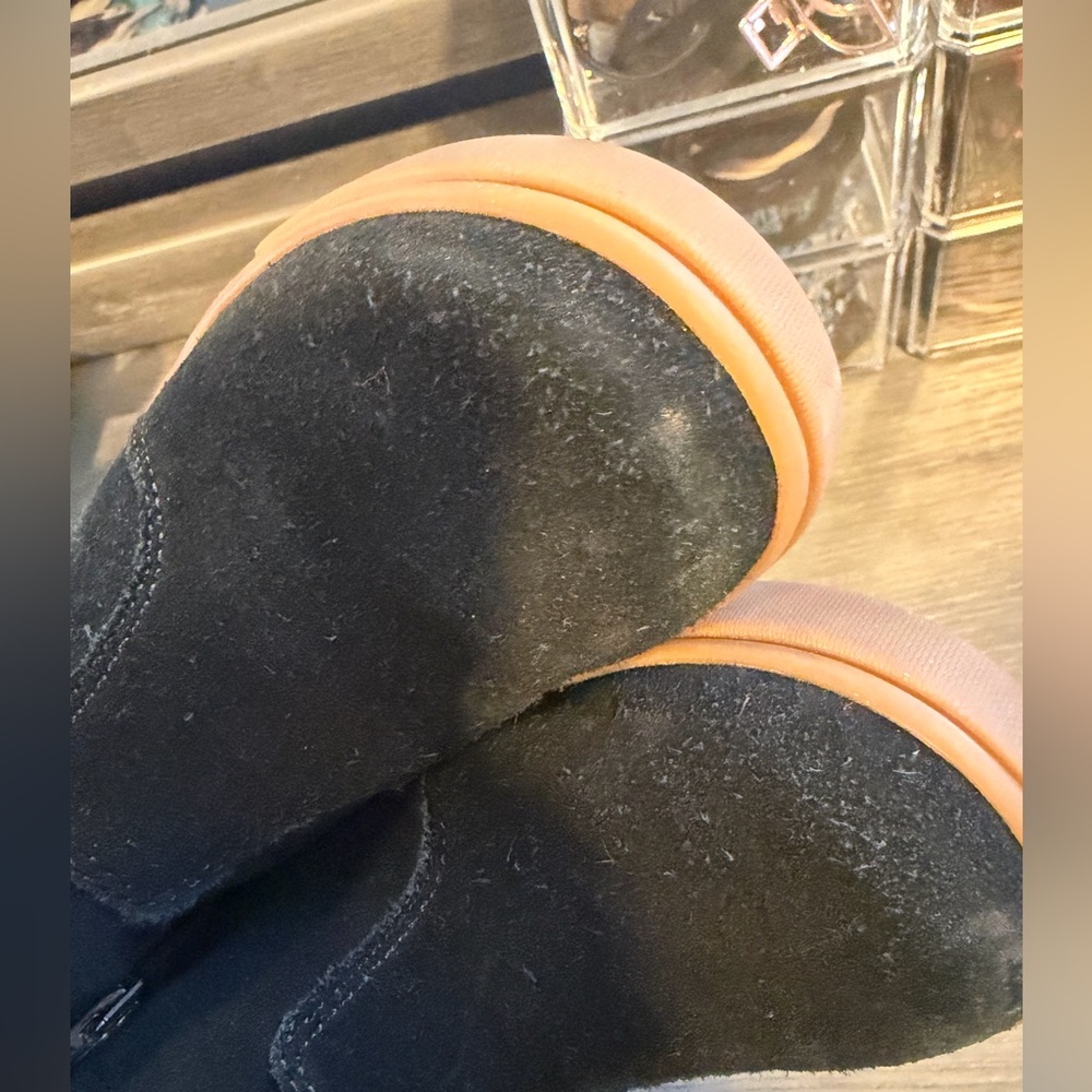 UGG Kids Black Suede Boots with Tan Soles - Picture 3 of 8
